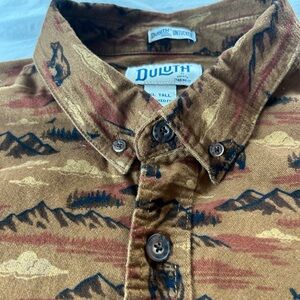 Duluth Trading Company XL Tall Brown Button-Up Shirt with Bear Print